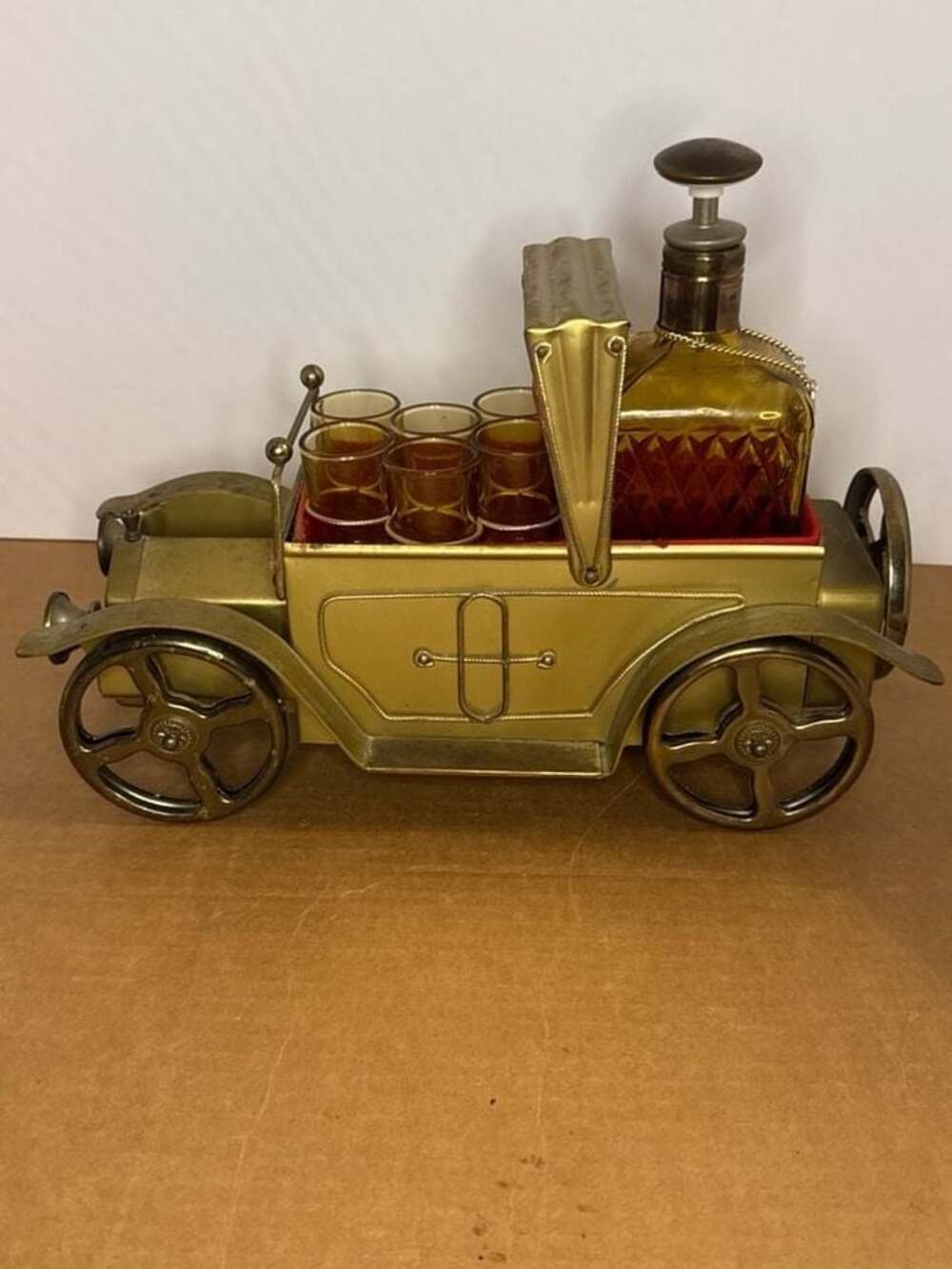 VTG Golden Crown Metal Model T Music Box Bar Car Decanter Set w/ Amber Glass